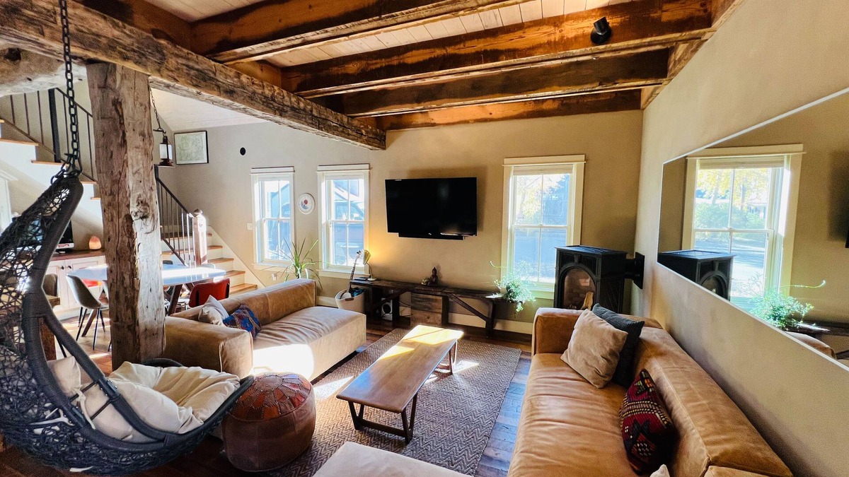 Crested Butte Ski Chalet | Gorgeous House in Town! Best Location, Hot Tub, and Steam Shower!