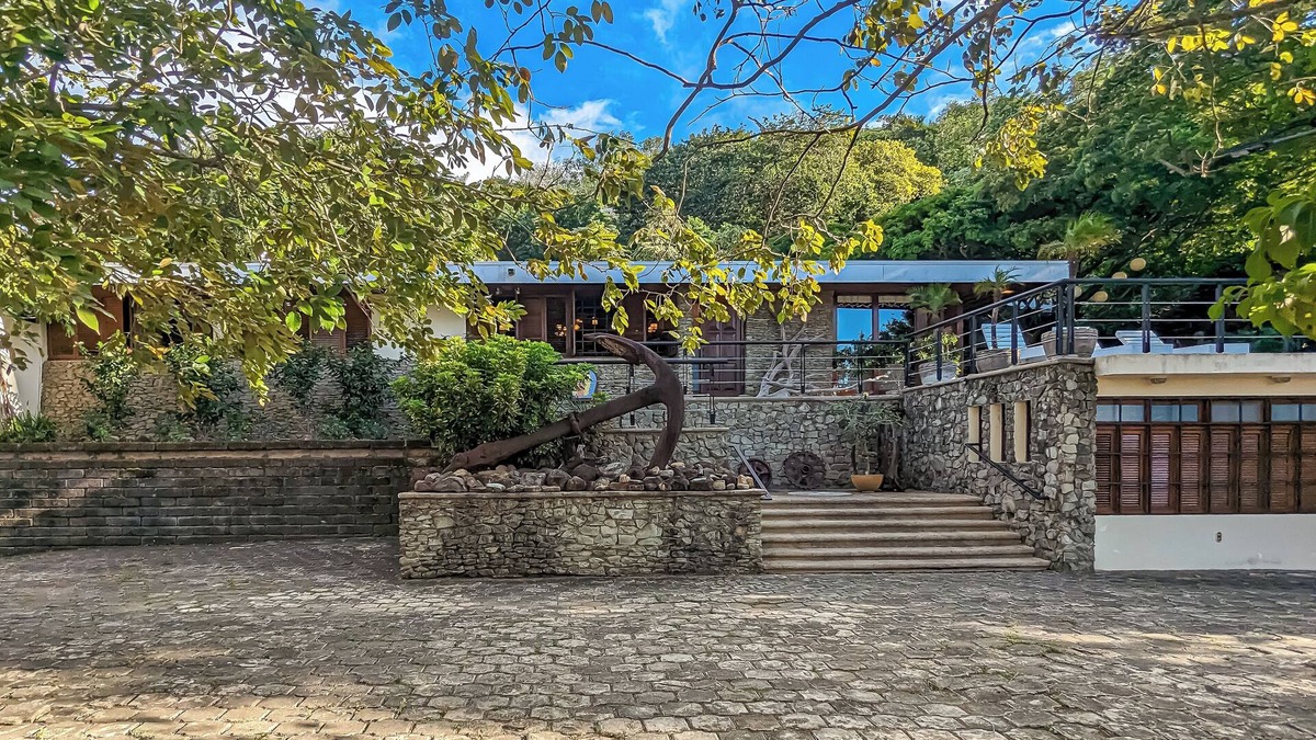 San Juan del Sur House | Gorgeous house in town, near the beach, restaurants & bars.