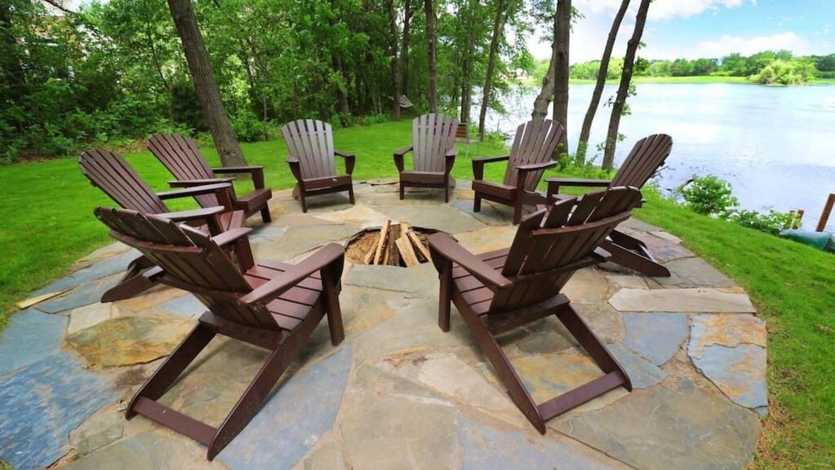 Inver Grove Heights House | Gorgeous Lake Home with Hot Tub - by MOA and MSP