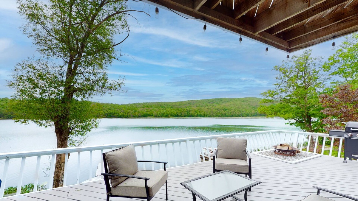 Hubbardton House | Gorgeous lakefront gem with private dock, deck, firepit, grill, fireplace & WiFi