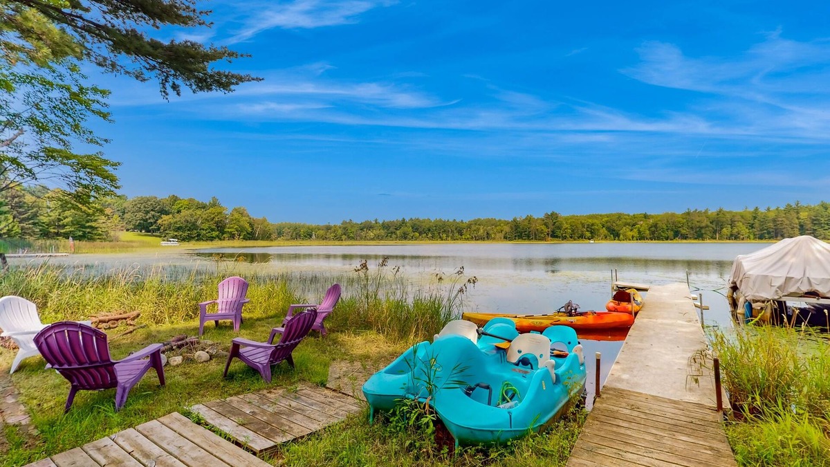 Deerwood Cabin | Gorgeous lakefront home w bunkhouse, private yard and large deck