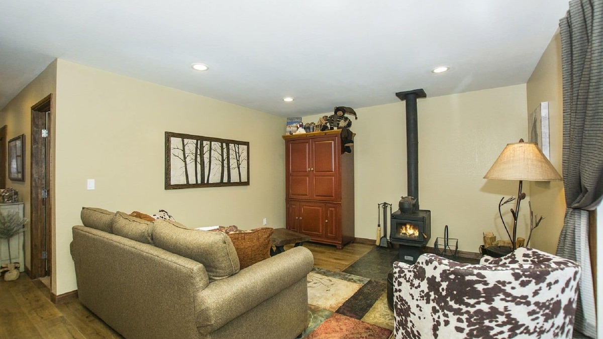 Big Bear Lake House | Gorgeous Lakeside hideout with views of the lake and mountains