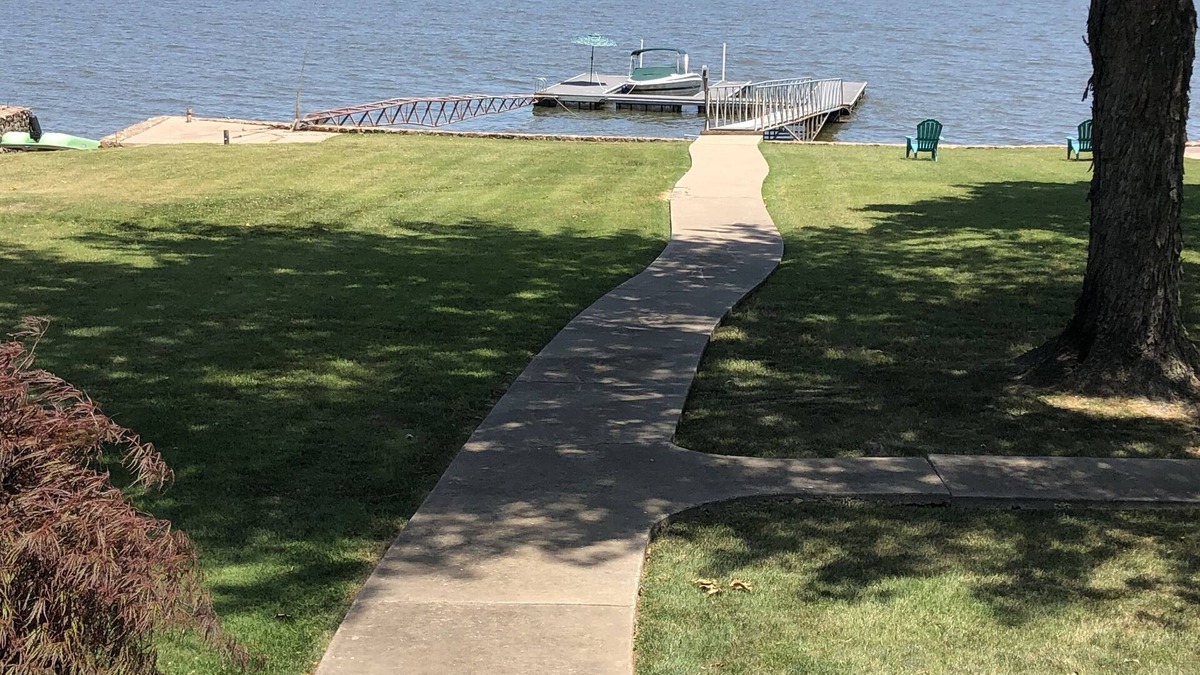 Afton House | Gorgeous large home on waterfront property! Boating, fishing, golf, leisure!