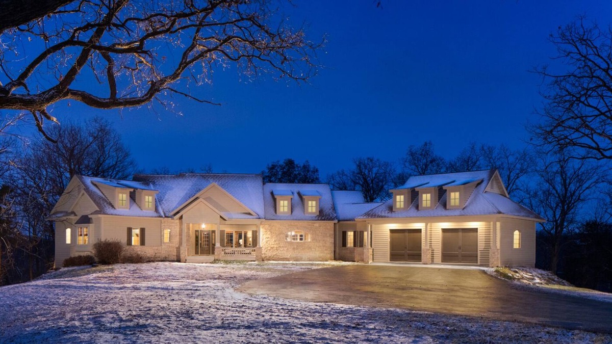 The Galena Territory House | GORGEOUS LARGE HOME WITH HOT TUB! 4th NIGHT FREE!