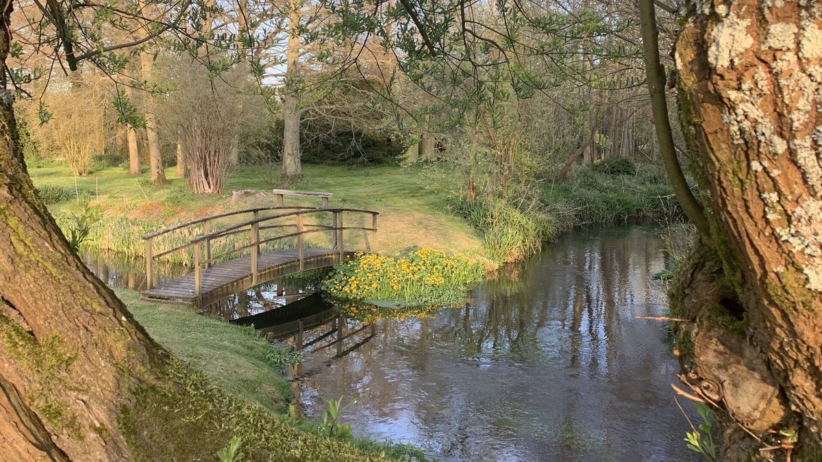 Manningford Abbots House | Gorgeous Little Mill House near Stonehenge