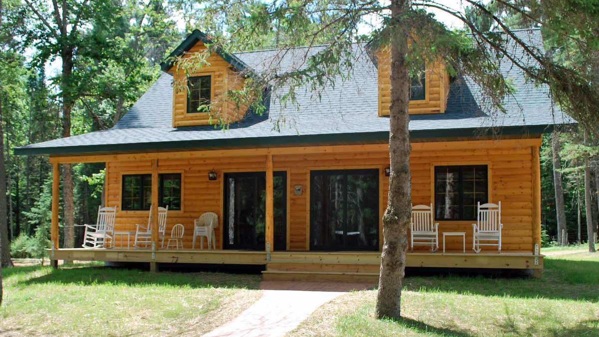 St Germain Resort | Gorgeous log home on Big St Germain Lake