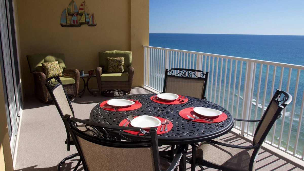 West Panama City Beach Condo | Gorgeous Luxury 2BR Beachfront Condo, Cable/Netflix Wifi, Beach Service included