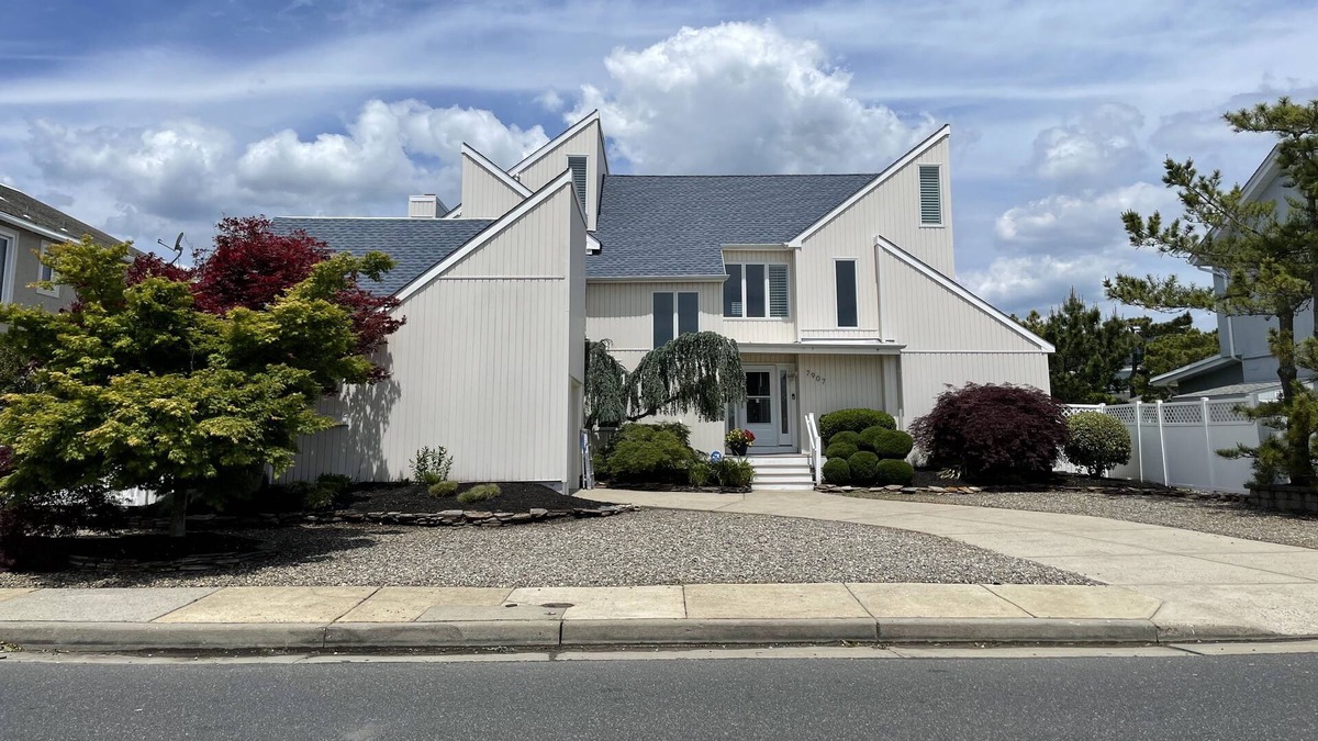 Margate City House | Gorgeous Margate Bayside home. Bring your boat, jet skis or just a toothbrush!