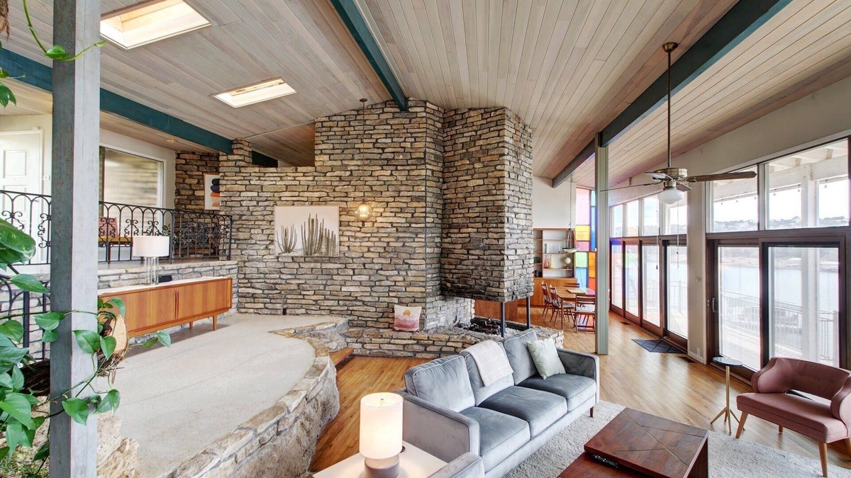Burnet House | Gorgeous MCM Lake House on Lake Buchanan! Pool & Hot tub! The lake is full!