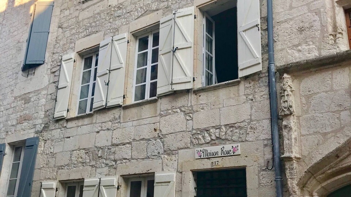 Lauzerte House | Gorgeous Medieval Village House