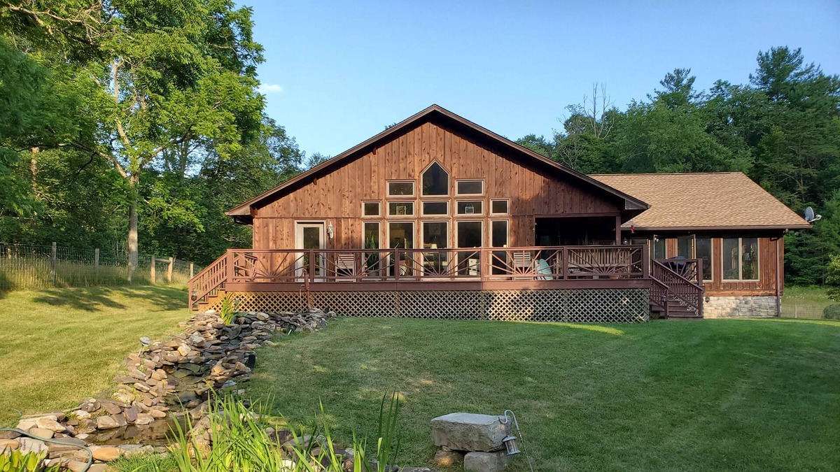 Mustoe House | Gorgeous Mountain Home in Highland County, VA