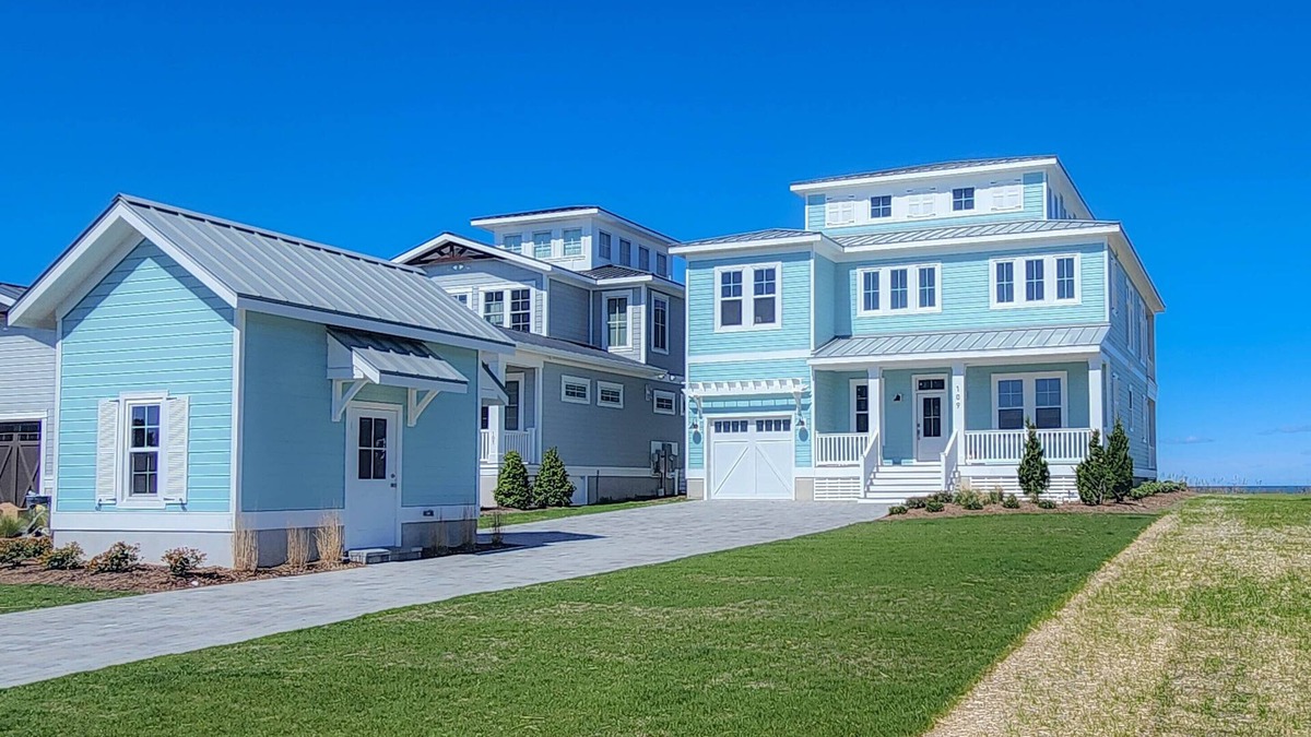 Cape Charles House | Gorgeous New 5 BDR, 4 BA Beach Home With Tower Outlook Suite!