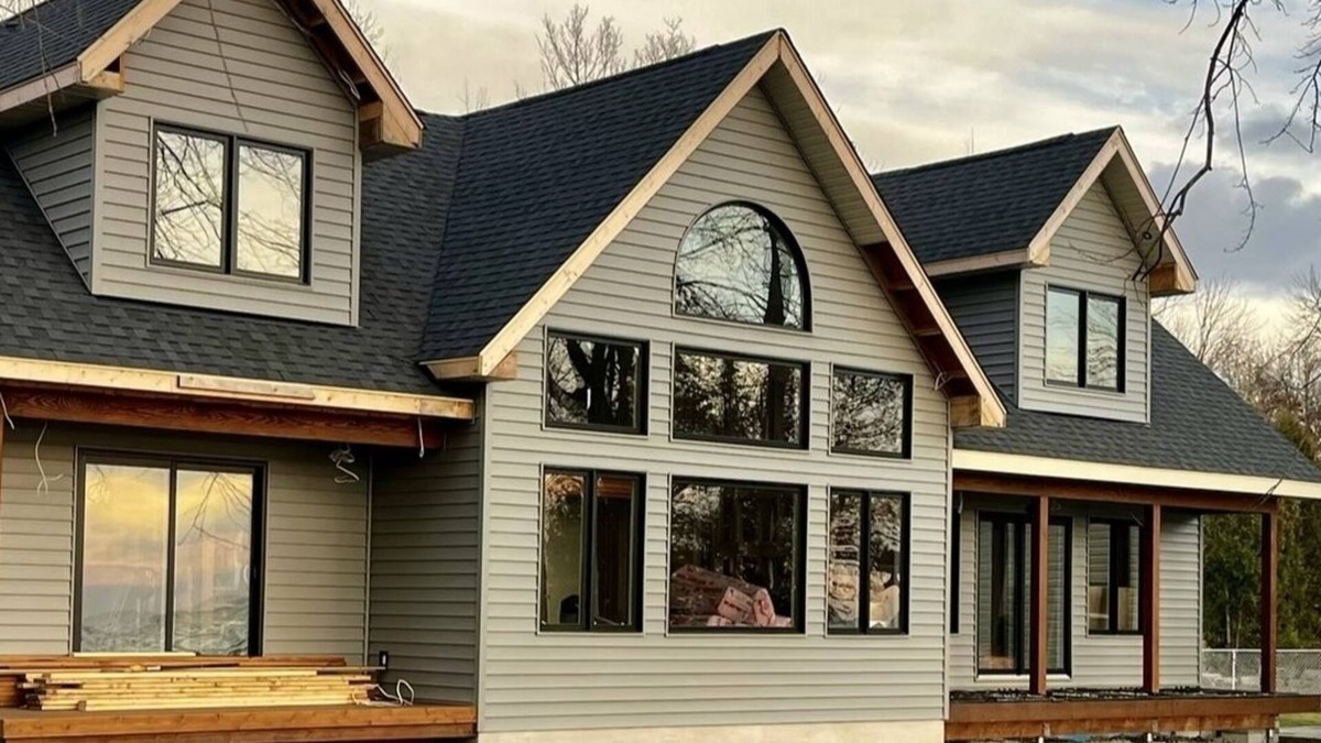 Ramara Cottage | Gorgeous New Build on Lake Simcoe - clear, sandy swimming with the best sunsets!