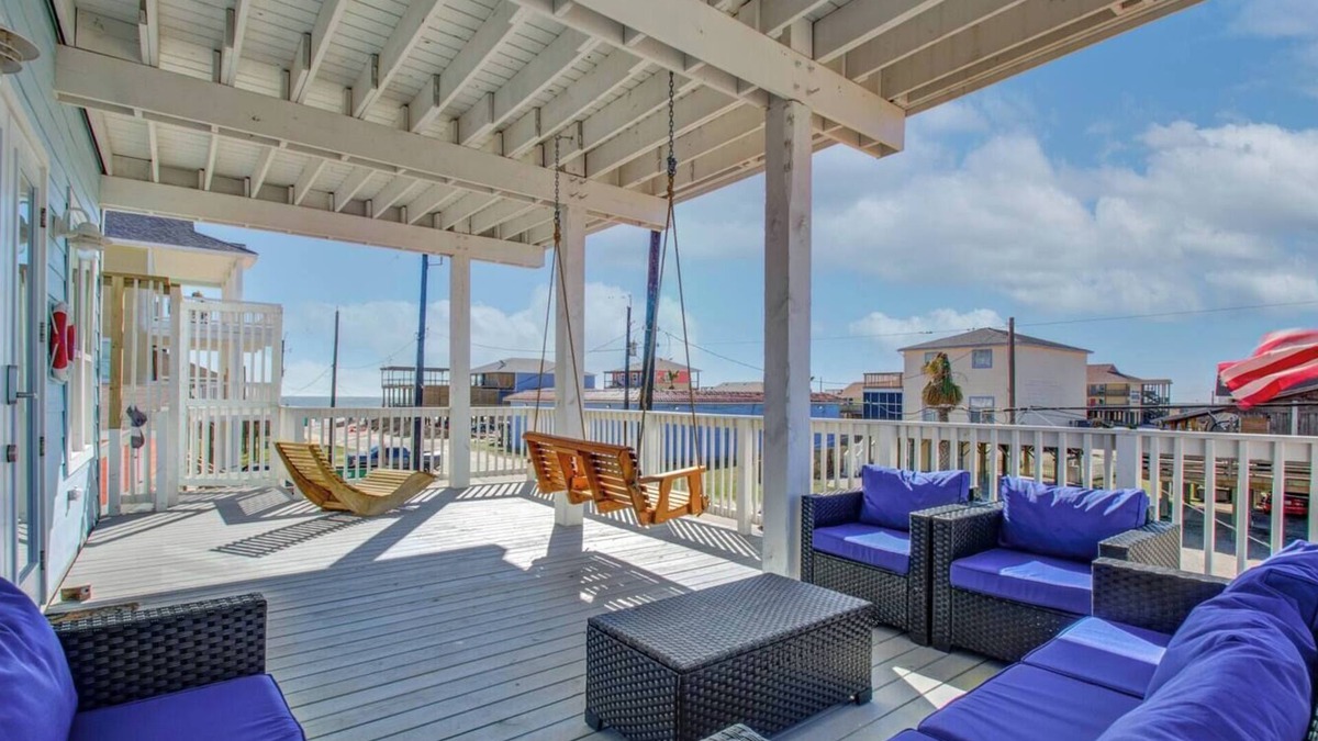 Surfside Beach House | Gorgeous New Construction Steps To The Sand Near Restaurants & Entertainment
