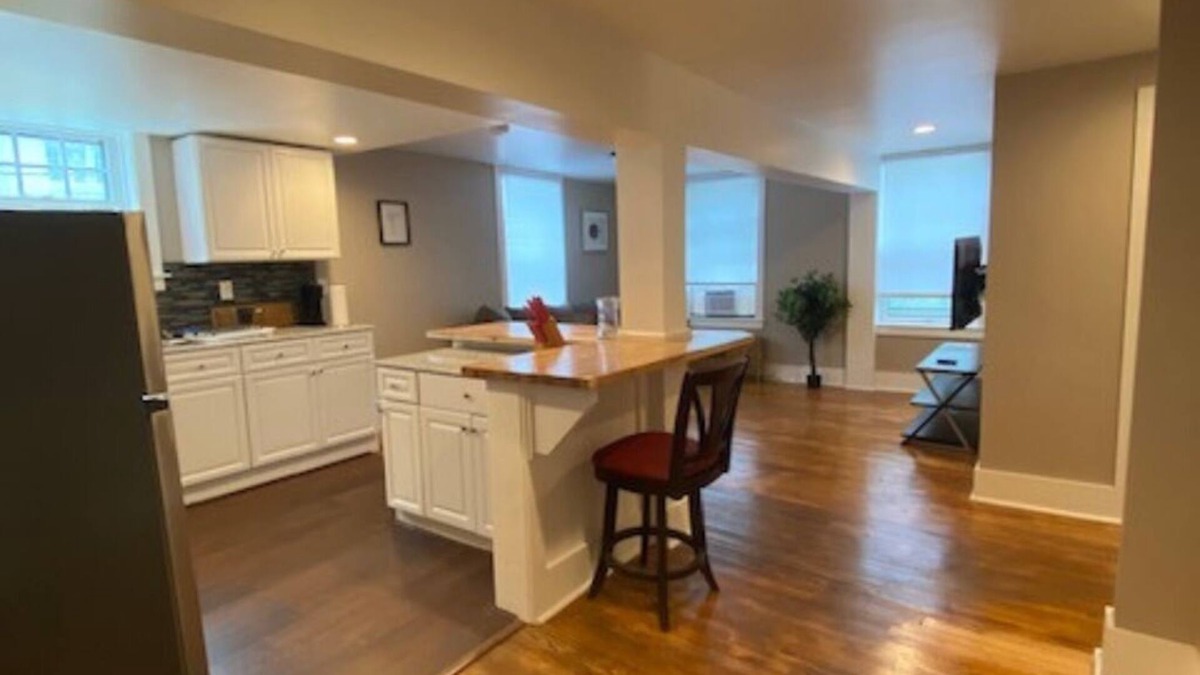Gloversville Apartment | GORGEOUS NEW RENNOVATED APT! 1 month or more! Calling TRAVEL NURSES!