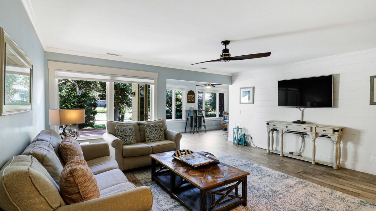 Sea Pines Villa | Gorgeous newly renovated Sea Pines Villa with golf course and lagoon views