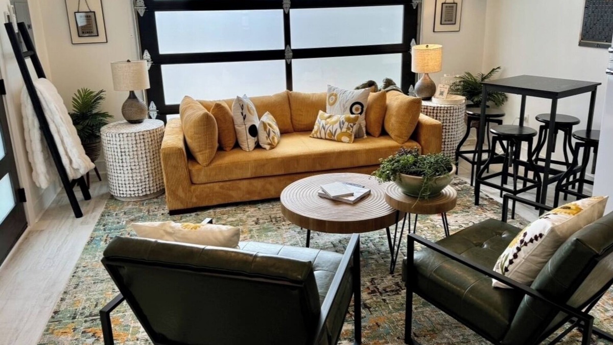 Geneva House | Gorgeous, Newly Built Guesthouse In Charming Downtown Geneva!