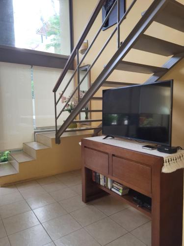 P Chahue Apartment | Gorgeous Open Concept Apartment