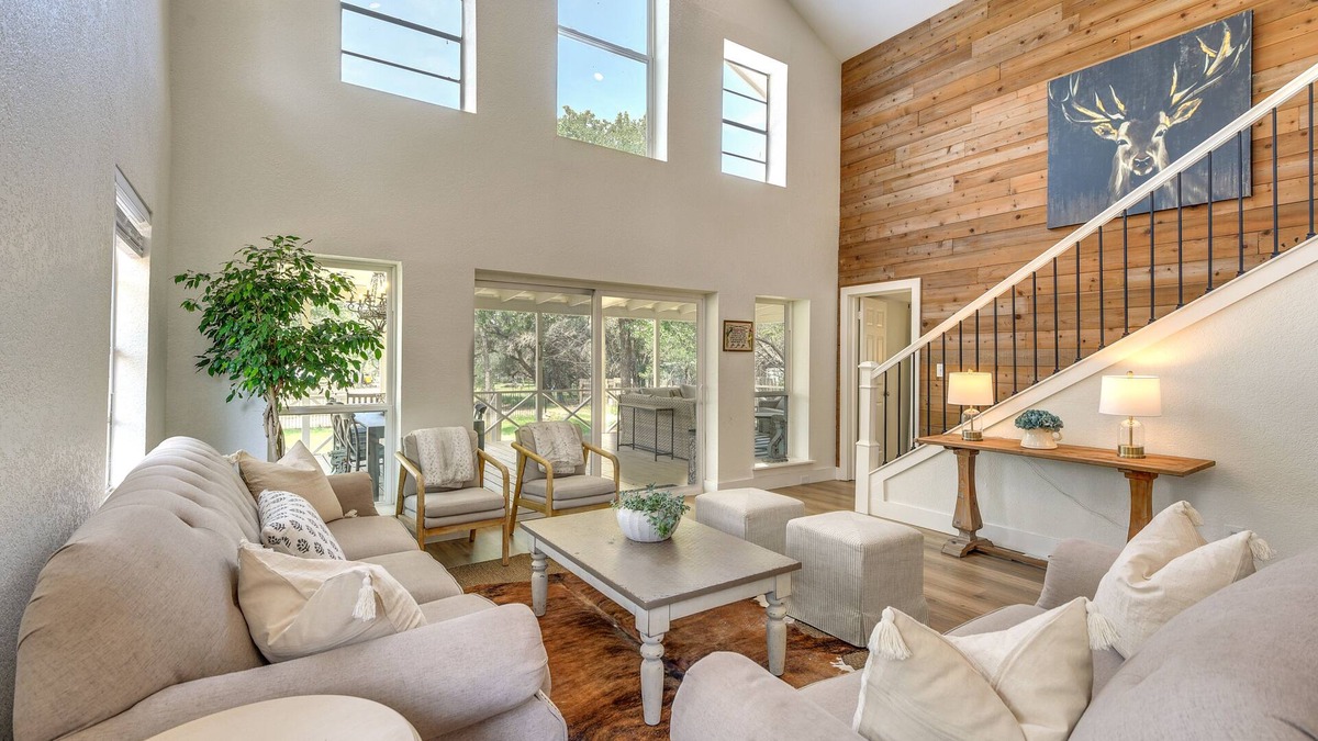 Palo Pinto House | Gorgeous Palo Pinto Home w/Private Hot Tub!