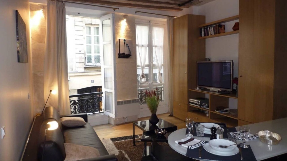Odeon Apartment | Gorgeous Paris St Germain des Pres