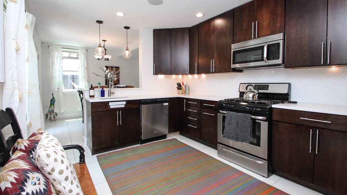 Pennsport House | Gorgeous! Parking! Park Front! - Perfect Center City Location!
