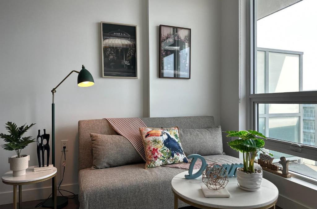 Richmond City Centre Apartment | Gorgeous Place In Downtown RMD