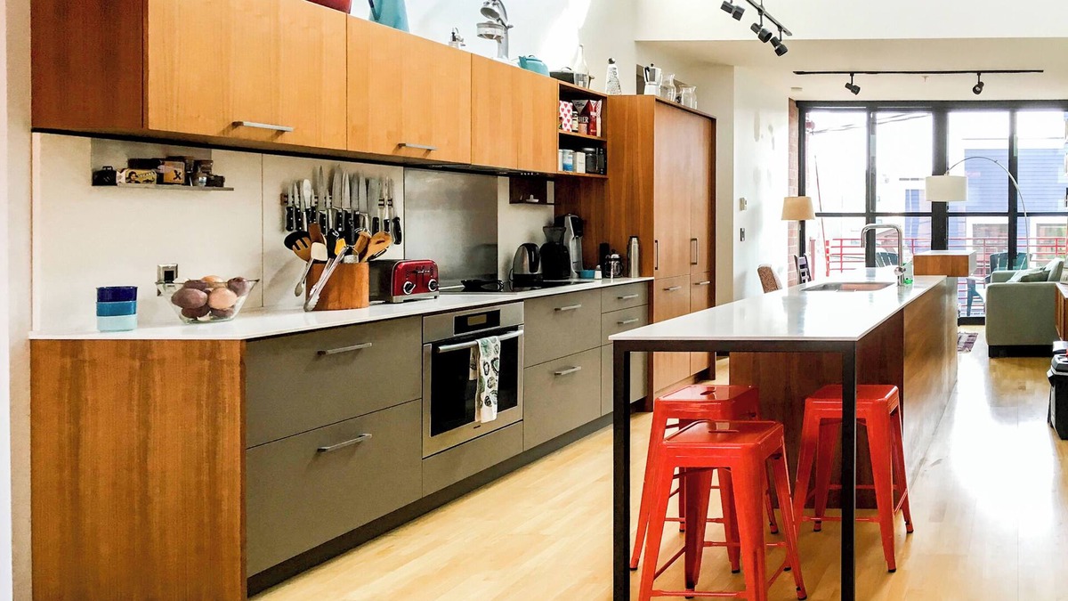 Columbia City House | Gorgeous Seattle Walk-Up w/Roof Deck & Light Rail to UW