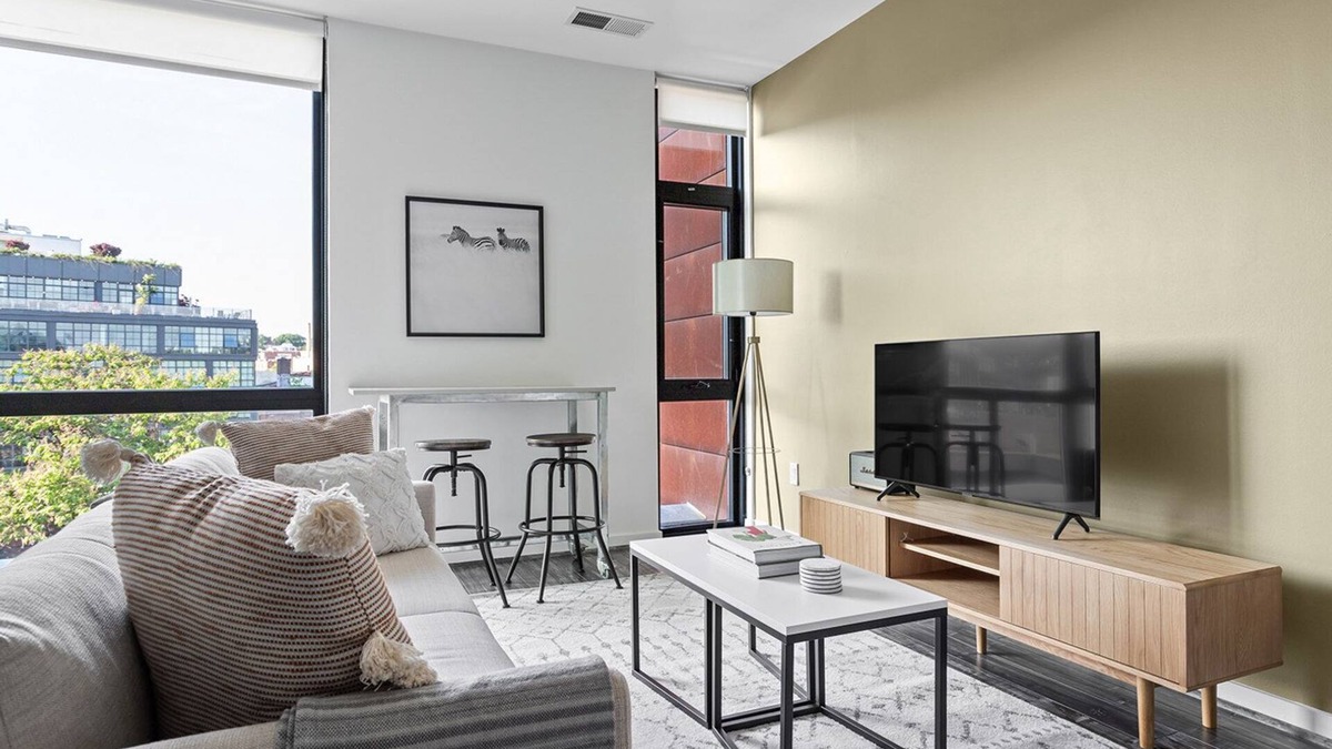 Shaw Apartment | Gorgeous Shaw Studio w/Gym & Doorman, nr Nightlife, by Blueground
