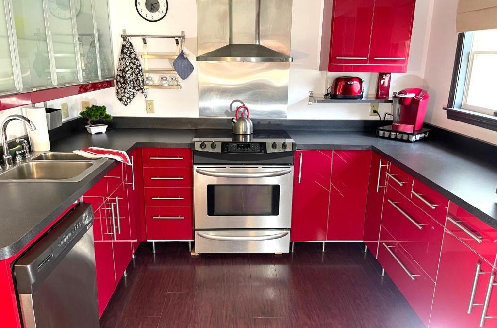 Hancock Apartment | Gorgeous Ski On/Off 2 BR Sleeps 8 Jiminy-Must See Luxury