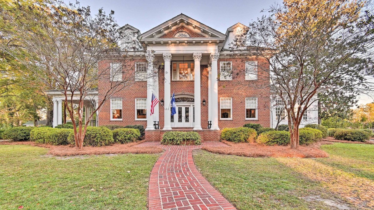 Cheraw House | Gorgeous, Southern Home in Beautiful Cheraw!
