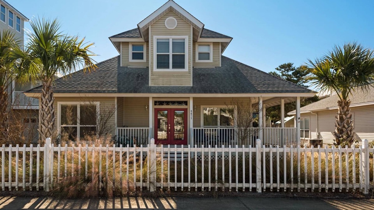 Clipper Cove House | Gorgeous & Spacious 4 Bdrm, Sleeps 14, Close To Beach & Pool!