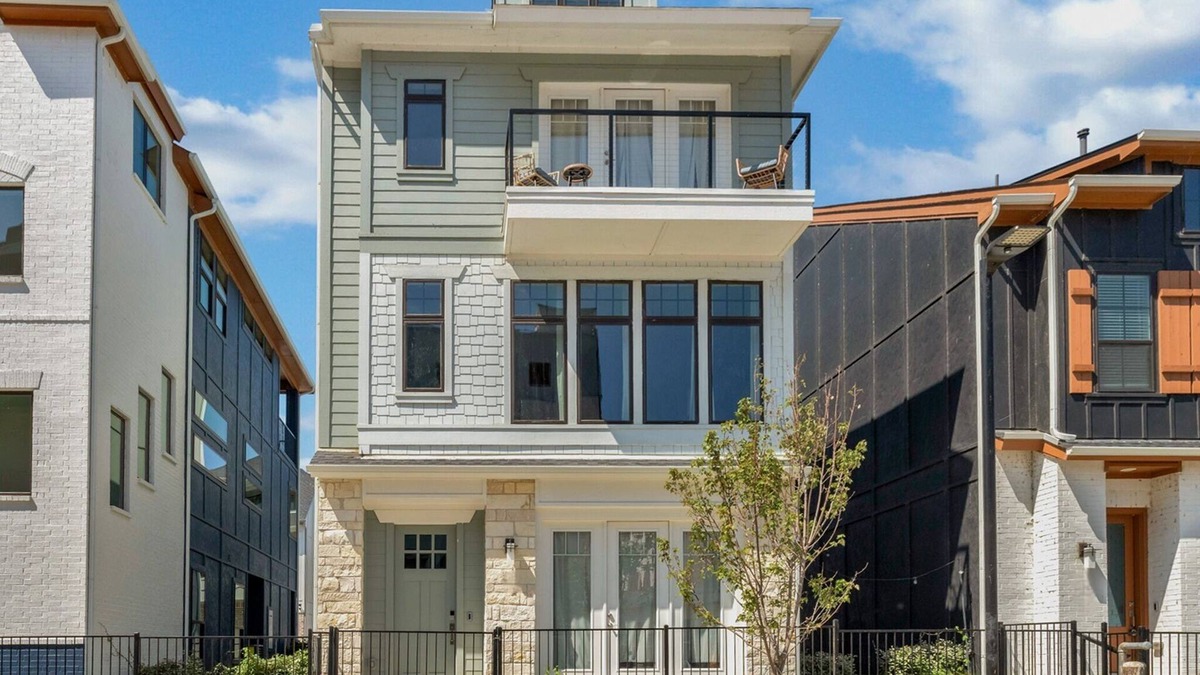 Rowlett House | Gorgeous Three-Story Lakehouse with Views!