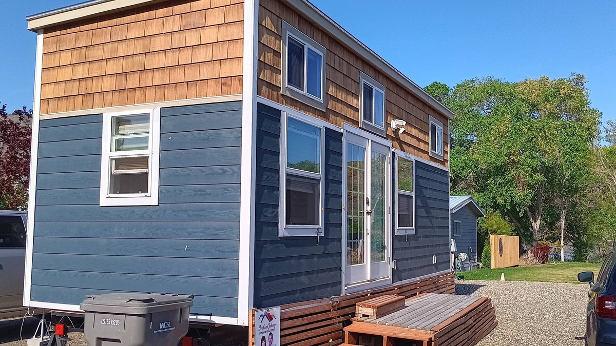 Sunland Estates Cottage | Gorgeous Tiny House in Sunland Estates near The Gorge, on the Columbia river!