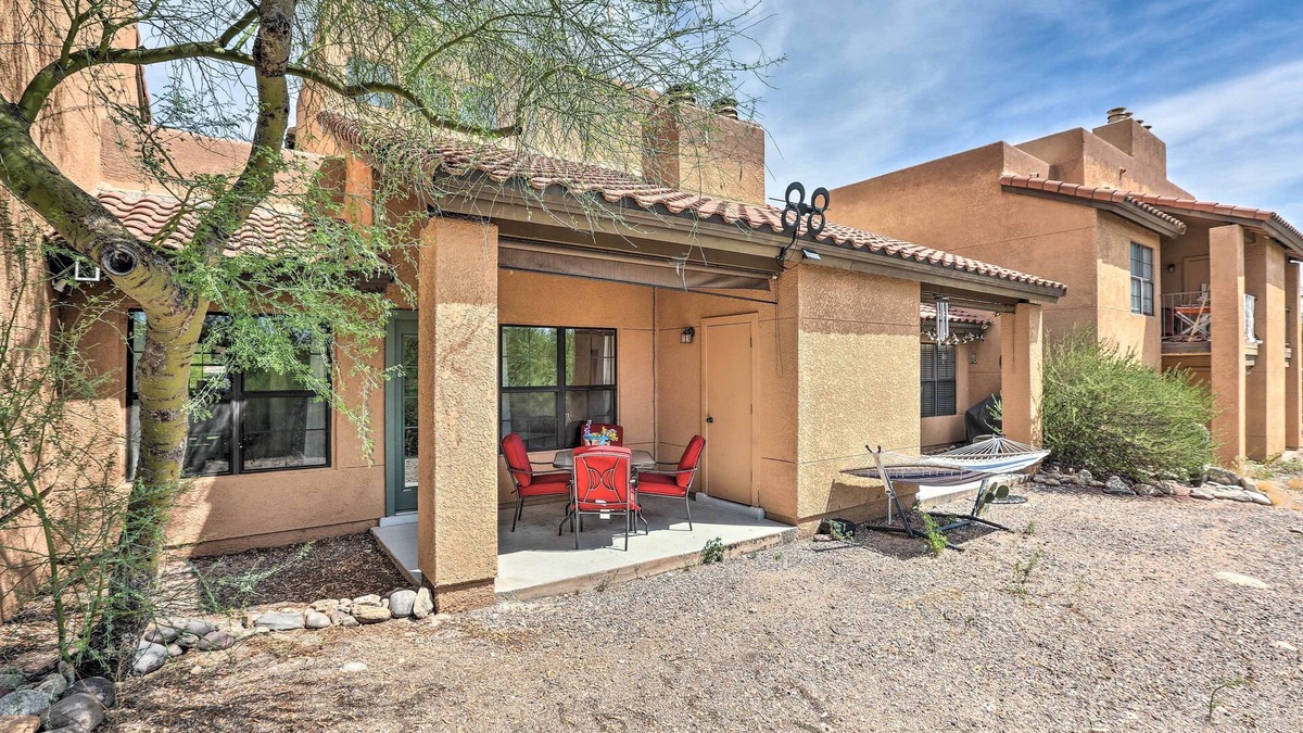 Tucson House | Gorgeous Tucson Getaway w/Furnished Patio!