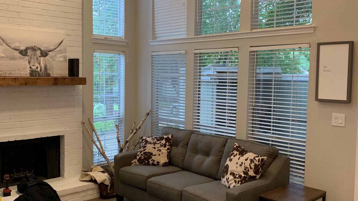 Far North Dallas Condo | Gorgeous updated condo with attached garage