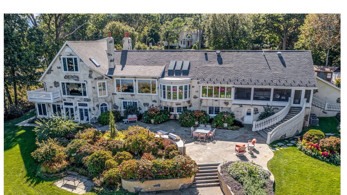 East Setauket House | Gorgeous Villa On The Bay !