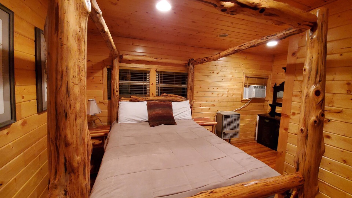 Spruce Creek House | Gorgeous Waterfront Cabin, Stunning Nature Setting Near PSU