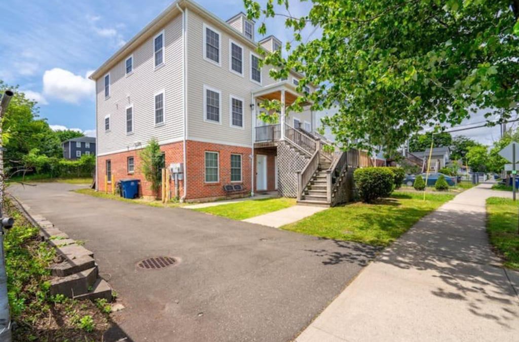 Fair Haven Apartment | Gorgeous Waterfront 2:1 - 2 houses in 1 building.