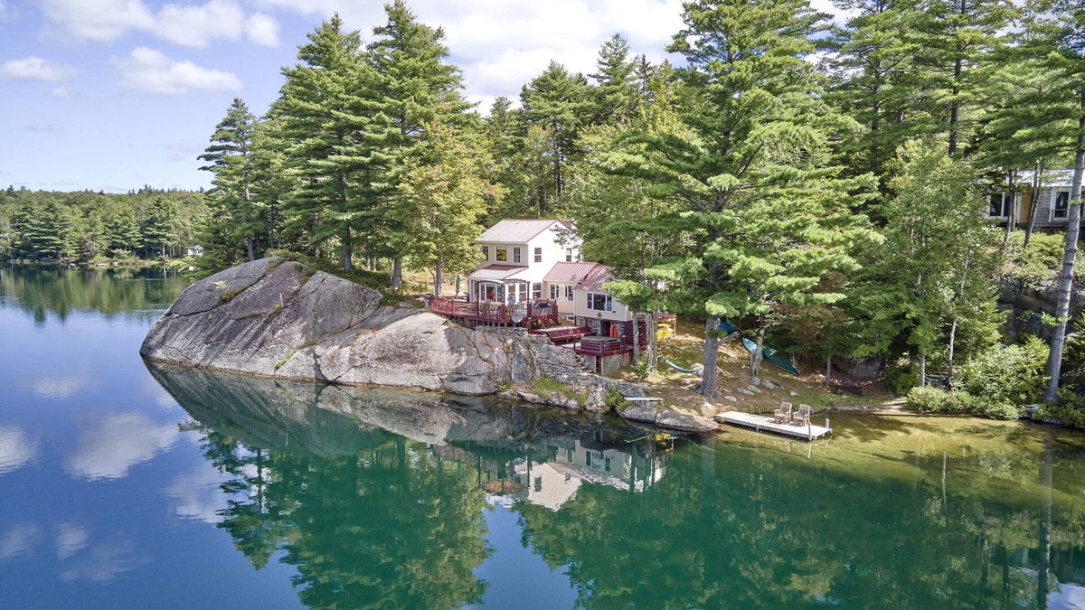 Lempster Cabin | Gorgeous Waterfront Cottage with Views to Die For!