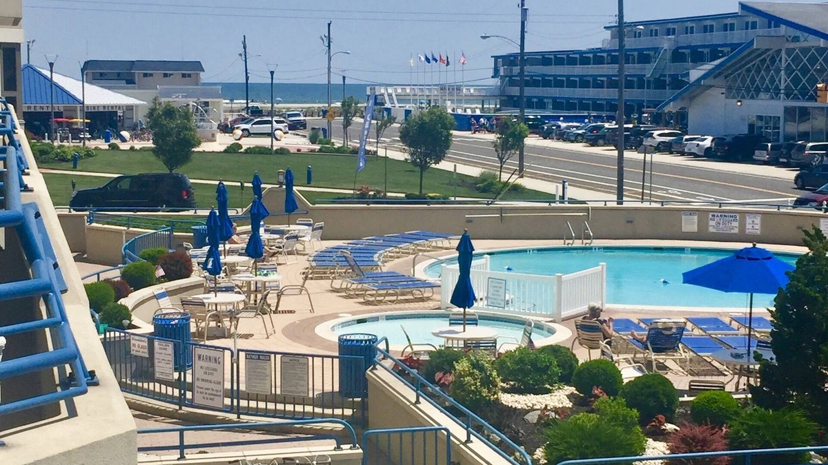 Wildwood Crest Condo | Gorgeous WW Crest Beachfront Condo w/Ocean & Pool Views! Amenities Galore!