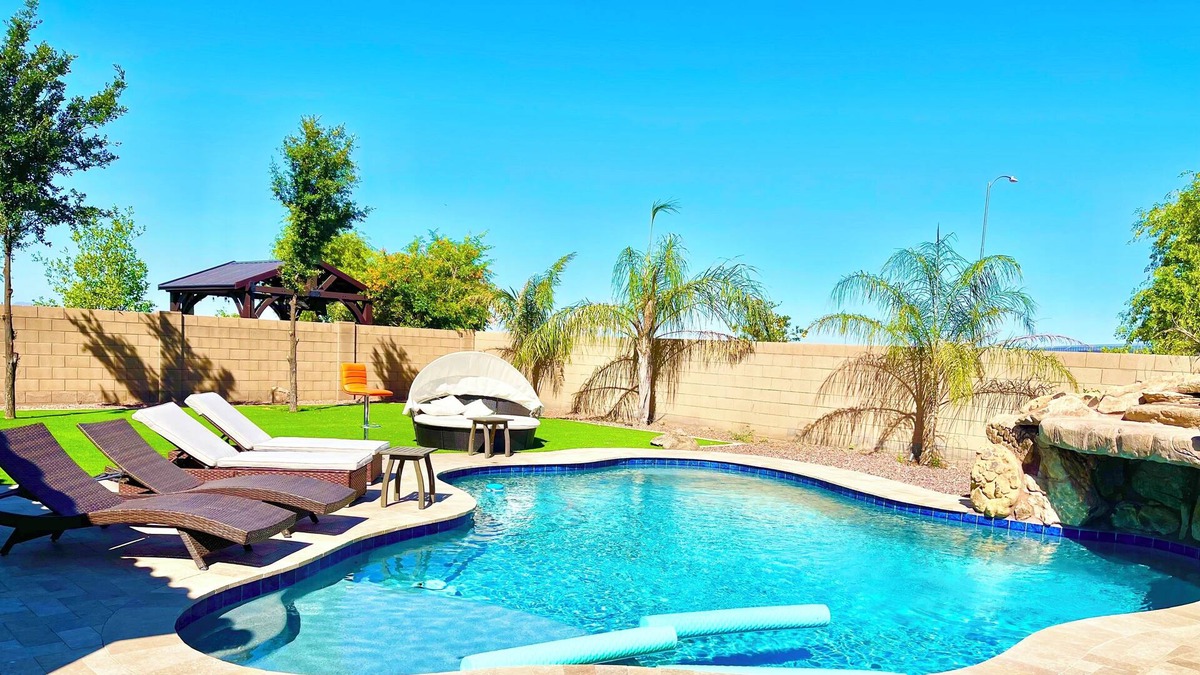 Mesa Villa | Gorgeously decorated 4 bed villa, amazing pool oasis 15 mins to Tempe,Scottsdale