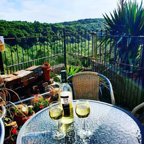 Ironbridge House | Gorgeview Cottage