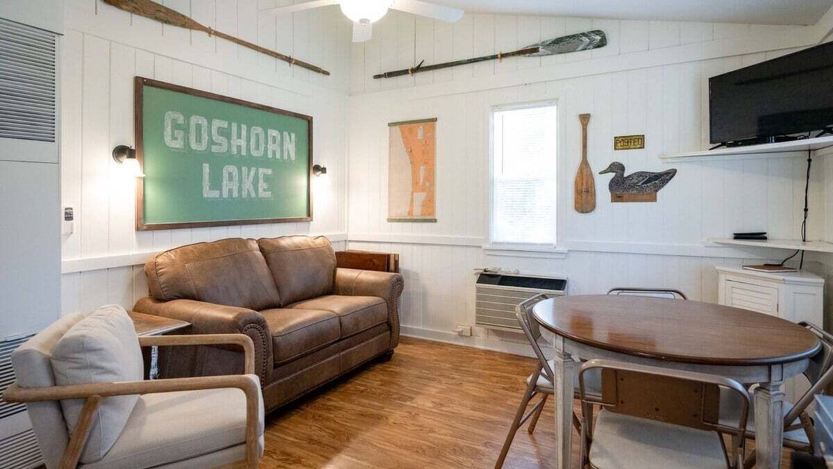 Saugatuck Cottage | Goshorn Lake Resort Cottage #8