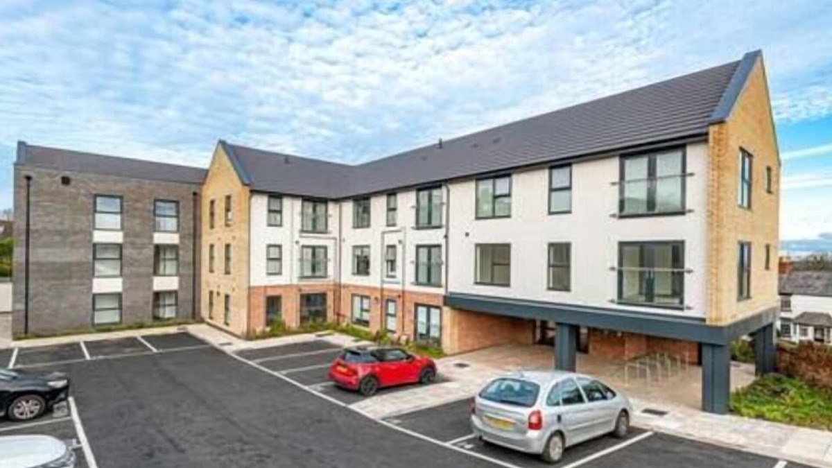 Heswall Apartment | Gospel Heights First Floor Two Bed