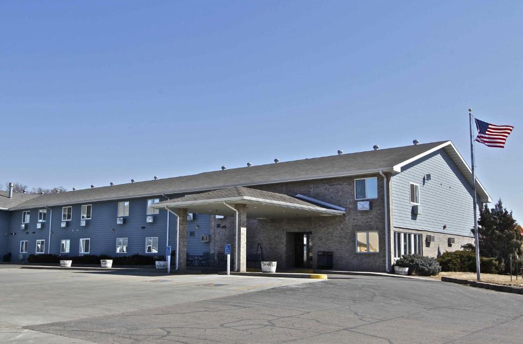 Pierre Hotel | Governors Inn a Travelodge by Wyndham