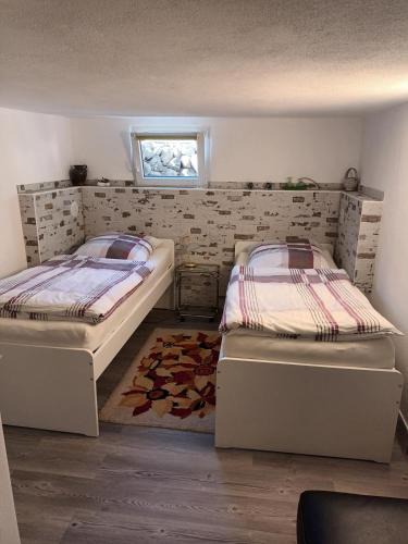 Buxheim Apartment | Grüne Oase Souterrain