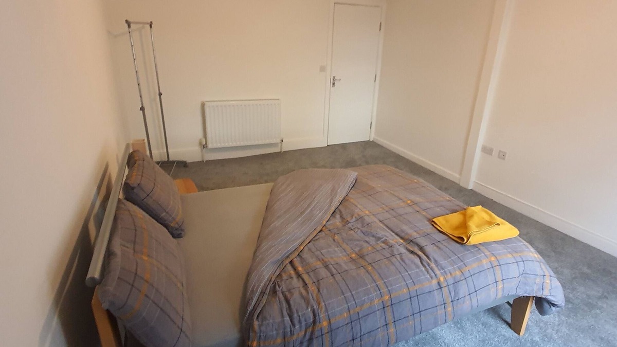 Ashford Apartment | Grace Apartments - Living Stone 2 Flat B