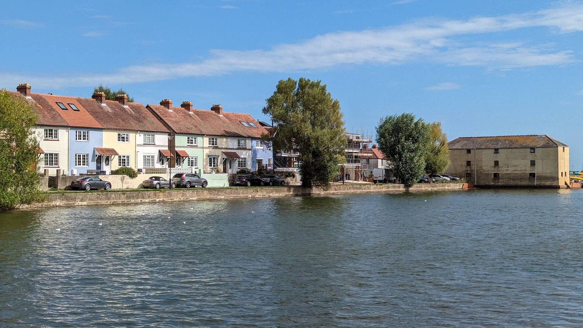 Emsworth Cottage | Grace Cottage - Emsworth - a cottage that sleeps 6 guests in 3 bedrooms