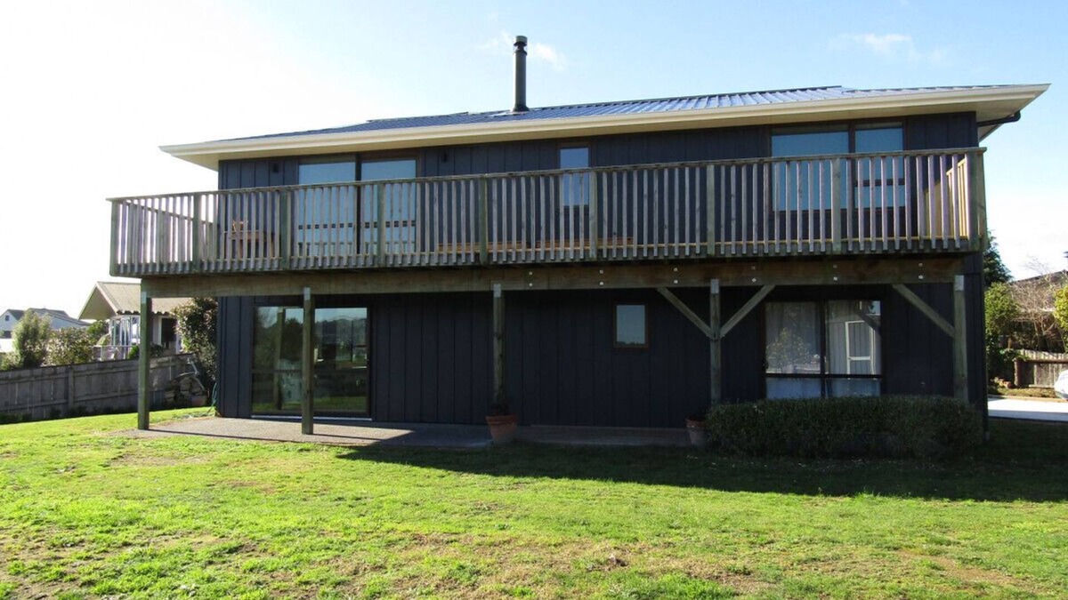 Richmond Heights House | Grace Terrace - Large family home