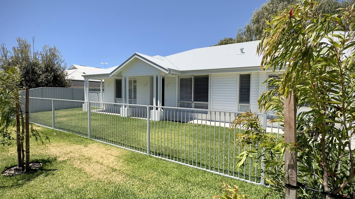 City Of Busselton House | GRACE - Timeless Style in Central Location